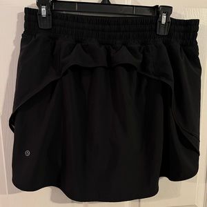 Lululemon size 12 black skort